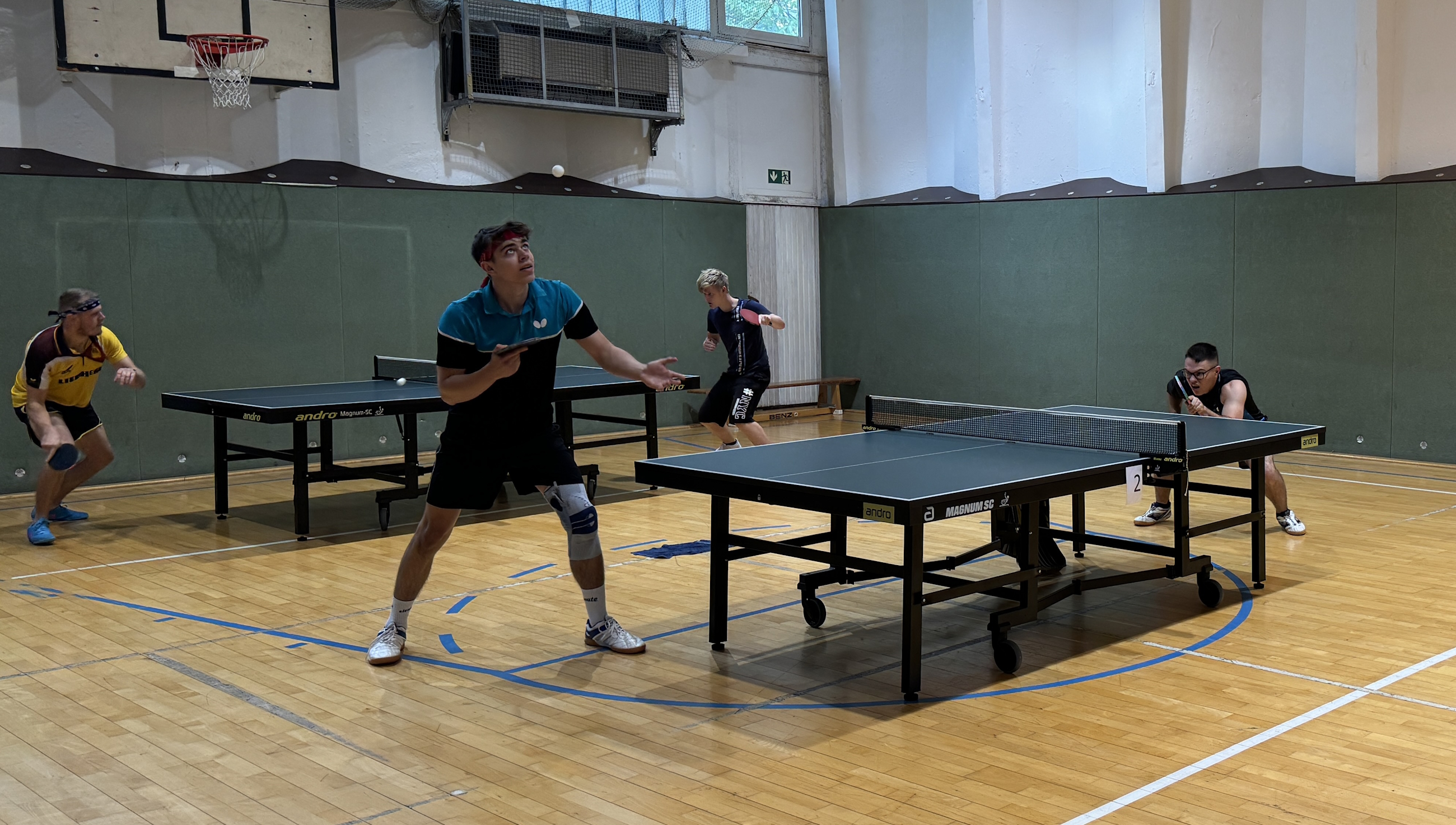 Gian Neun gegen Robert Bewer