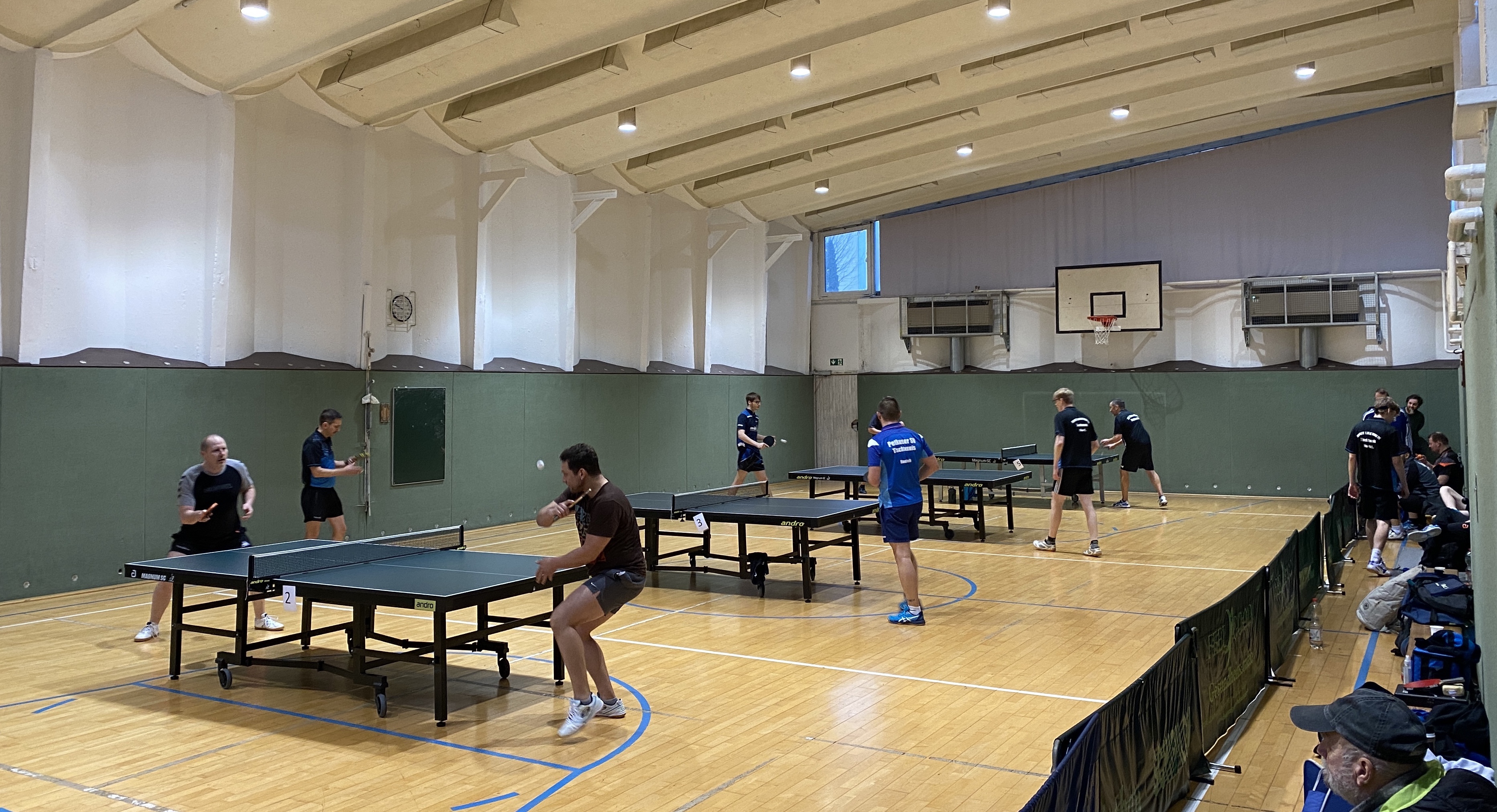 Innenansicht Turnhalle "Kleiner Haag"